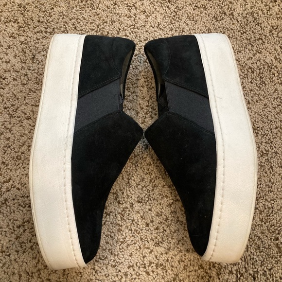VINCE. Suede Warren Sneaker - Picture 7 of 8